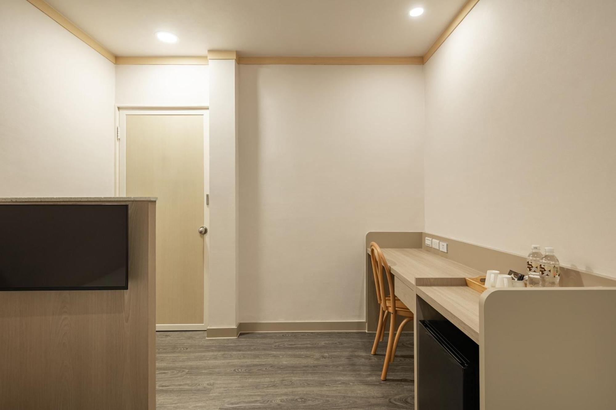 Kindness Hotel - Tainan Minsheng Habitación foto