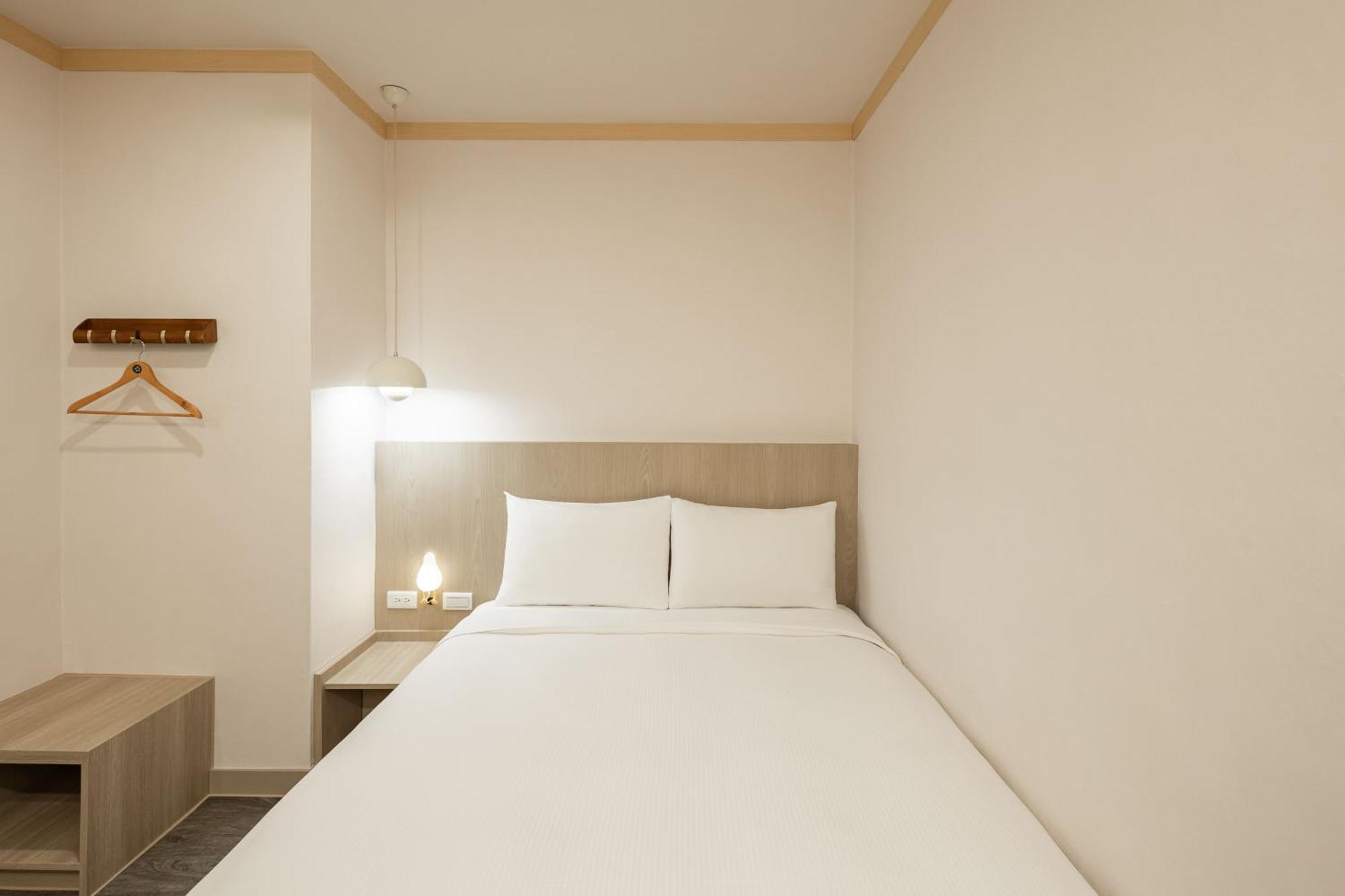 Kindness Hotel - Tainan Minsheng Habitación foto