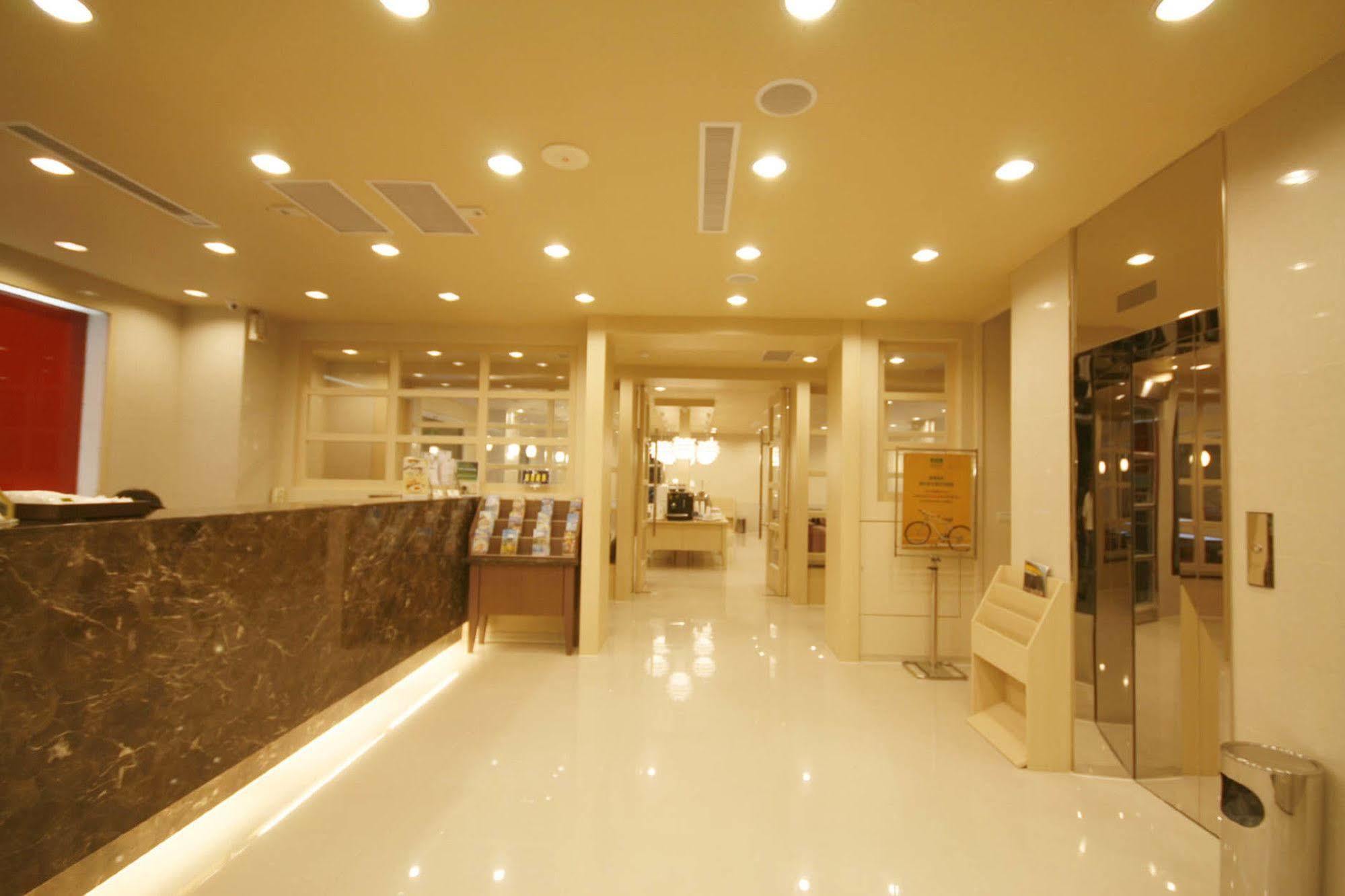 Kindness Hotel - Tainan Minsheng Exterior foto