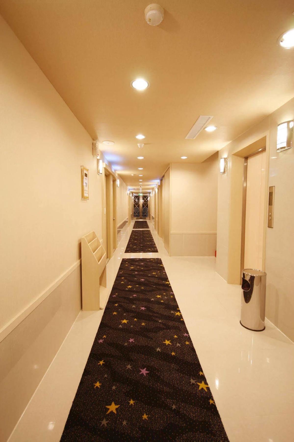 Kindness Hotel - Tainan Minsheng Exterior foto